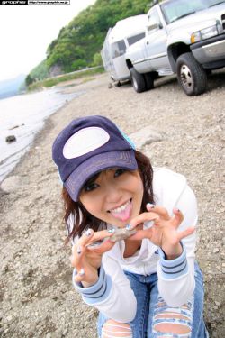 玉女桃花轻蜜粉定妆